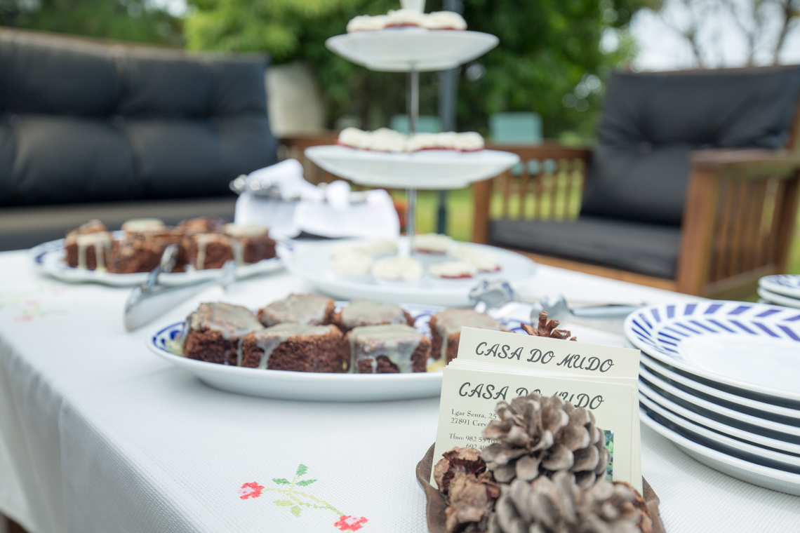 Cakes outside at Casa do Mudo